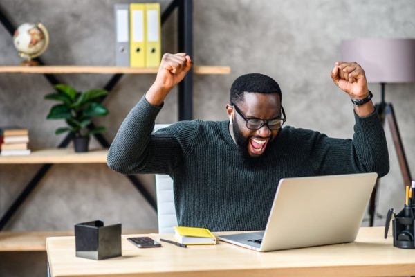 10 idées sur comment gagner de l’argent sur Internet en Afrique